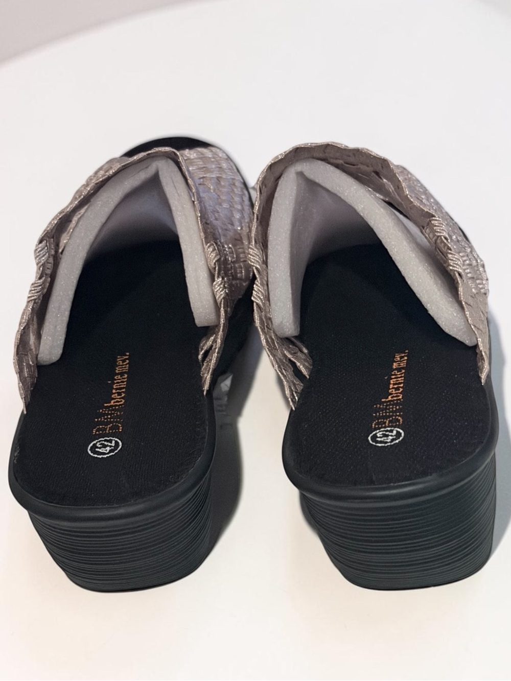 Bernie Mev Blush Shimmer Woven Stretch Wedge Peep-Toe Slide Mules EU42 US10.5-11 - Picture 8 of 14